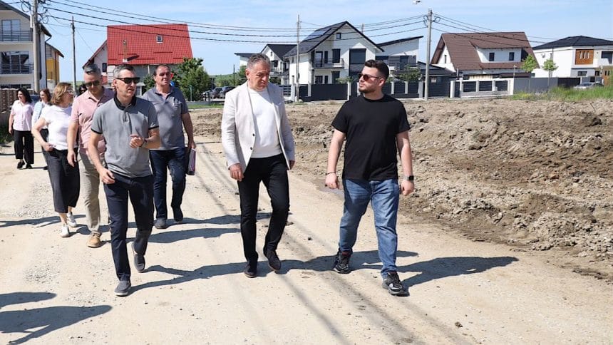 Se asfaltează patru străzi din Pitești