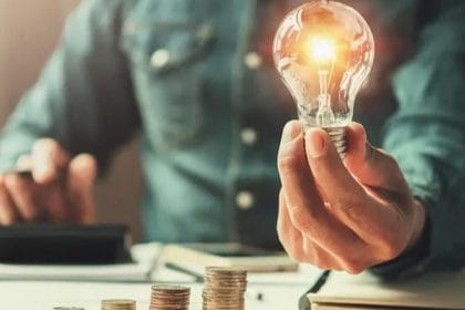 Tichetul electronic de energie bec aprins energie