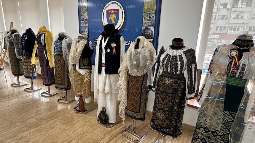 Festivalul Internațional de Folclor „Carpați”, Pitești