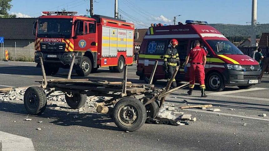 Căruță implicată într-un accident pe DN 26: tânăr de 19 ani depistat cu alcoolemie ridicată