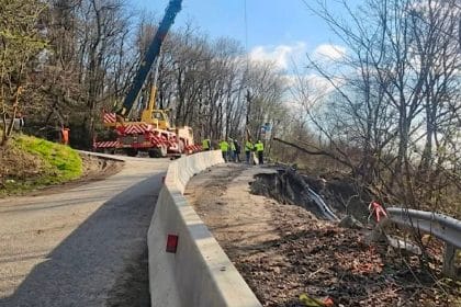 Au început lucrările pe dj 741 Ștefănești – mioveni: circulația va fi reluată în condiții de siguranță dj 741