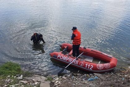 După-amiază de vară transformată în coșmar: doi minori dispăruți după ce au mers la scăldat pompieri
